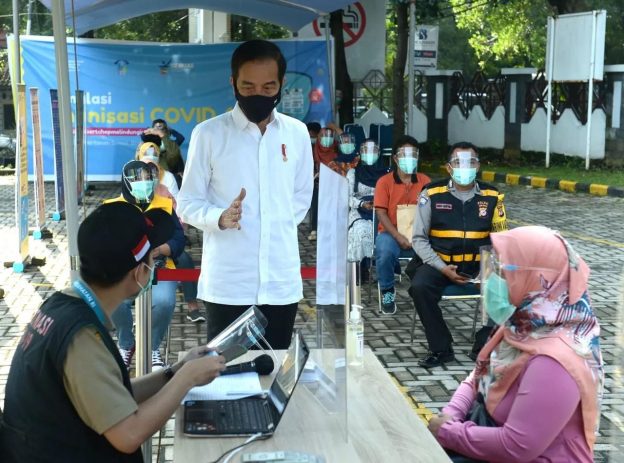 5414Presiden Jokowi Sidak Pelaksanaan Simulasi Vaksinasi Covid 19 di Kota Bogor