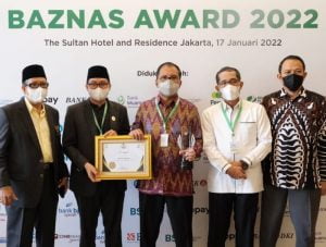 Wali Kota DANNY Raih Penghargaan Baznas Award 2022 Bersama Menteri dan Gubernur