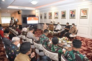 Tim Kunjungan Kerja Badan Legislasi (Baleg) DPR RI yang dipimpin oleh Wakil Ketua Baleg  Achmad Baidowi melakukan kunjungan ke Provinsi Sulawesi Selatan dalam rangka Sosialisasi Prolegnas RUU Prioritas Tahun 2022 dan Prolegnas RUU Perubahan Ketiga Tahun 2020-2024, Selasa, 8/2/2022.