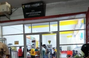 Toko Pstore Makassar didemo Aktivis Sulawesi Selatan