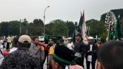 PB HMI Demo Istana Negara