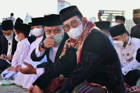 Mentan Syahrul Yasin Limpo dan Andi Sudirman Sulaiman Shalat Idul Fitri bersama