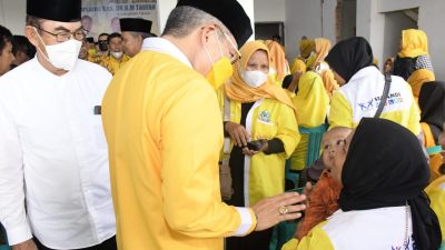 Taufan Pawe Dalam kegiatan Halal Bihalal yang dilaksanakaan di Desa Panaikang, Kabupaten Takalar, pada Jumat (6/5/ 2022)