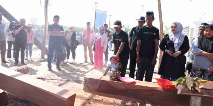 Danny Pantau Progres Pembuatan Pinisi di CPI 1 e1684501826901