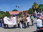 Demo Hardiknas di Bima