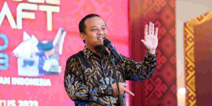 Gubernur Andi Sudirman Sulaiman