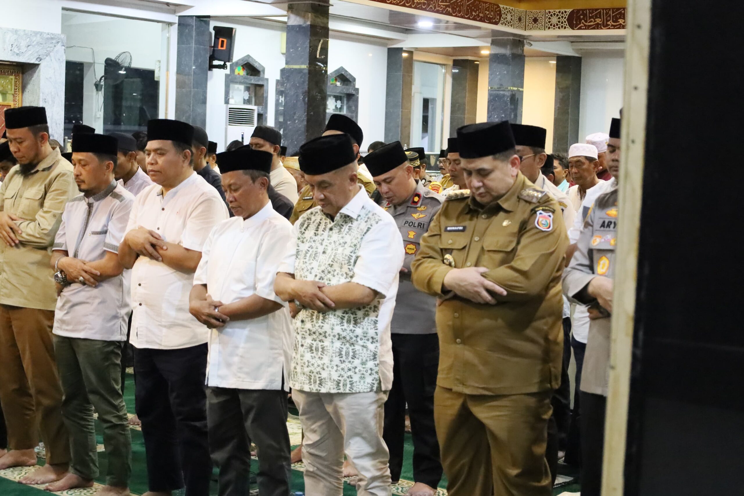 Safari Ramadan di Tamalanrea, Munafri Dorong Masjid Jadi Pusat Solusi Sosial dan Kepastian Aset Wakaf 2 IMG 20260302 WA0135 scaled