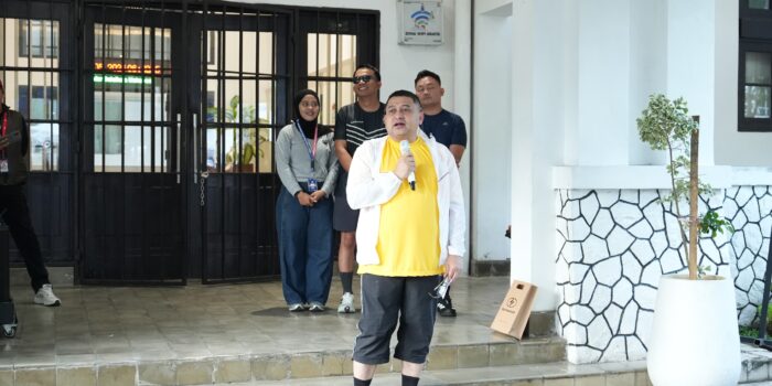 Wali Kota Makassar Lepas dan Ikut Lari Bersama Runners dari Halaman Balaikota 2 IMG 20260405 WA0063