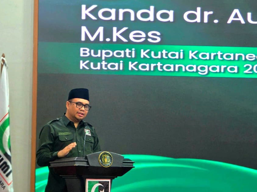 Pelantikan KAHMI-FORHATI Kukar, Rifqinizamy Dorong Alumni HMI Jadi Penggerak Ekonomi dan Solusi Persoalan Agraria 5 IMG 20260618 144132 731